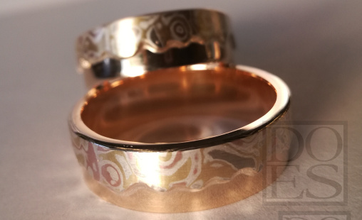 Mokume-gane trouwringen-18kt-rosegoud.jpg