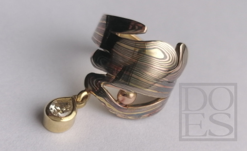 Damesring met diamant-Isis.jpg