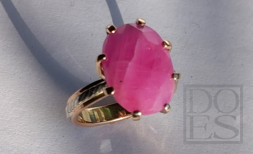 Rosegold-ring-with ruby.jpg